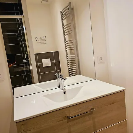 3 Liberte - 2nd סן-אפריק